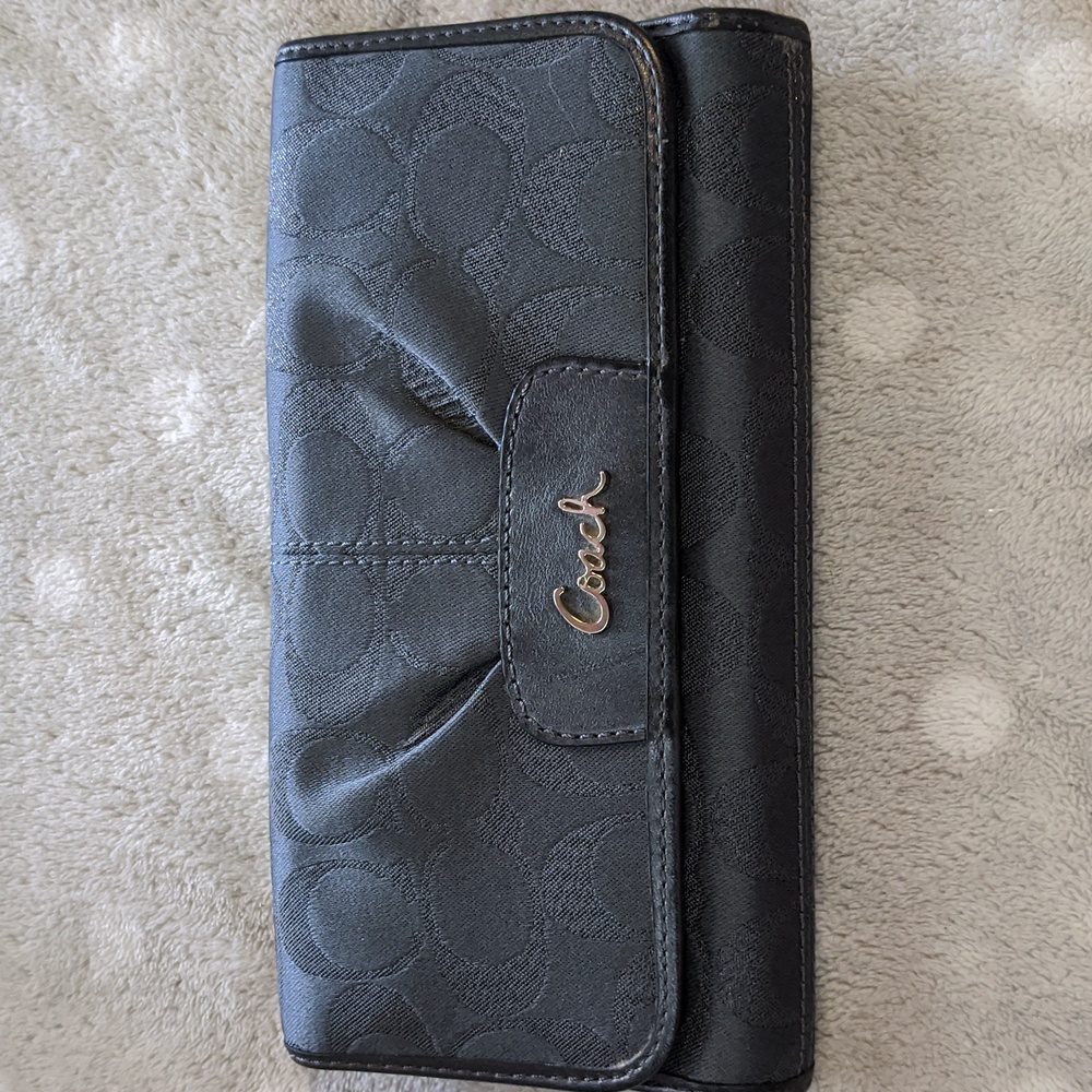 Coach wallet